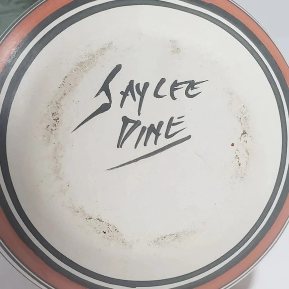 VTG Jaylee Dine Navajo Hand Painted Native  American Pottery Vase/Jug. - Picture 7 of 8